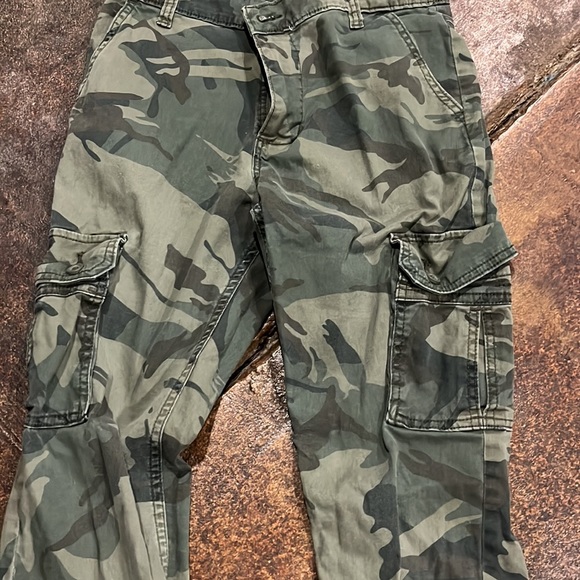 wrangler camo pants - Picture 2 of 4